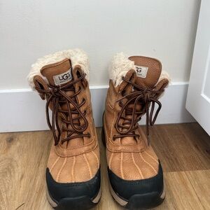 UGG Women’s Adirondack III Sheepskin WinterBoots